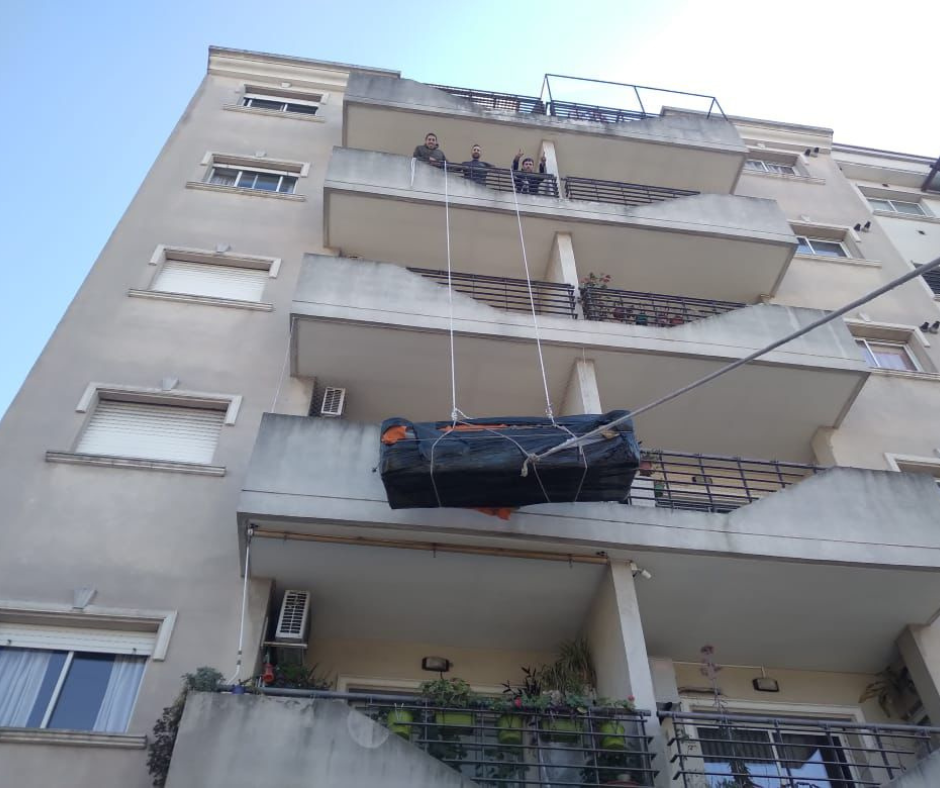 IZAJE POR BALCON ZONA SUR